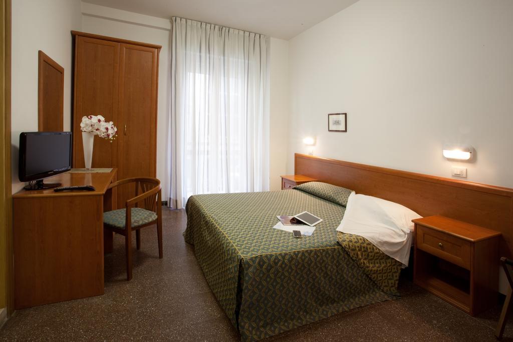 Hotel International غابيتّشي ماري الغرفة الصورة